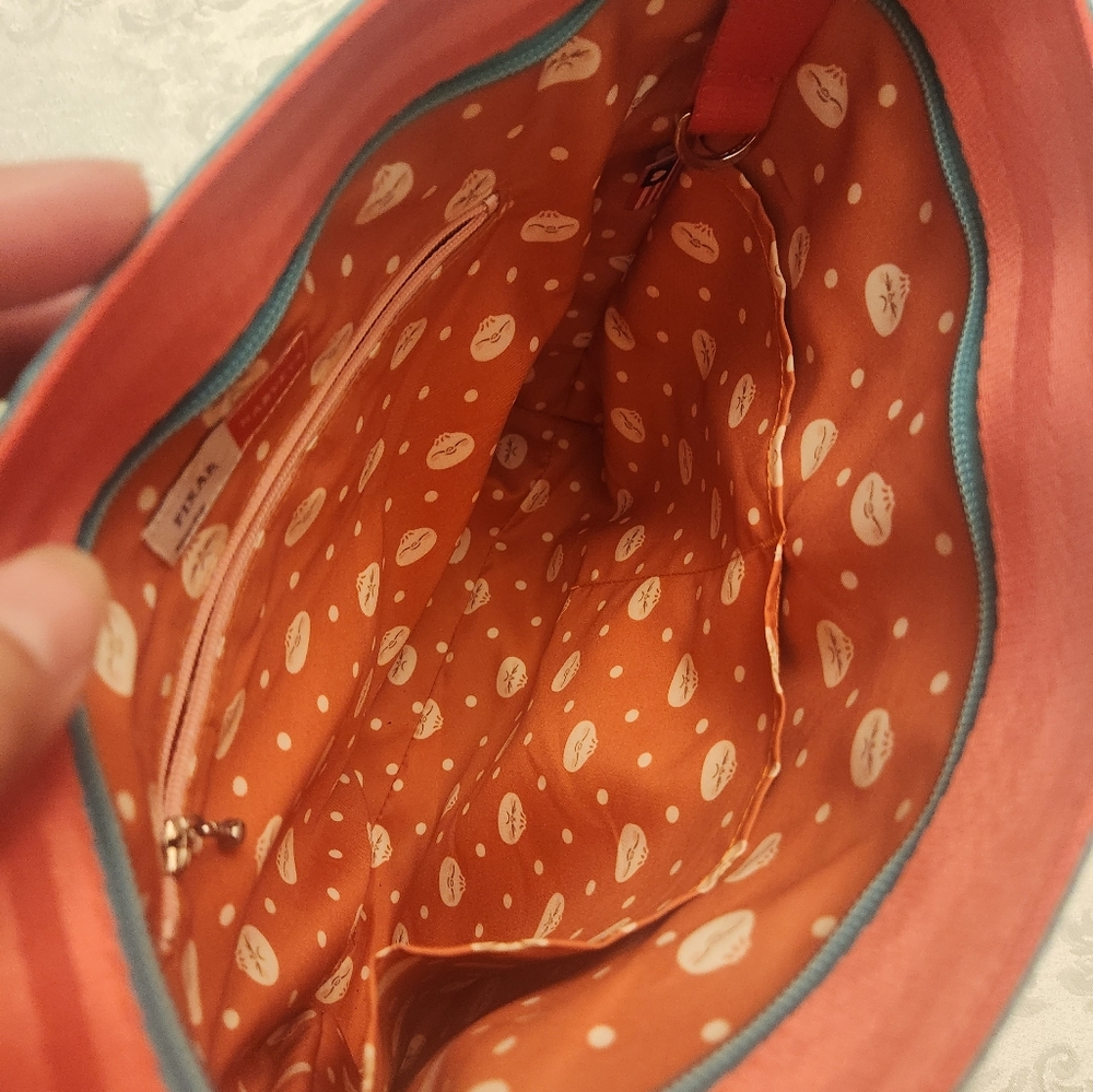 Harveys Seatbelt Bao Crossbody bag💕 - Picture 2 of 8